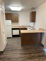 Crystal House in Spokane, WA - Building Photo