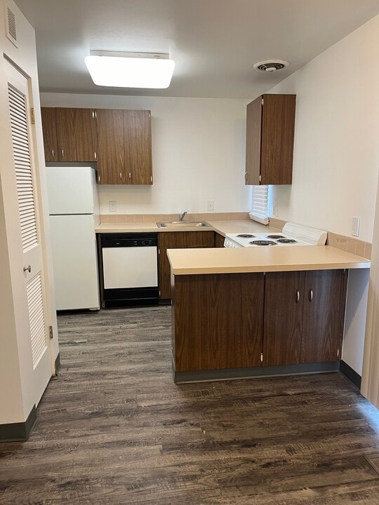 The Crystal House Apartments in Spokane, WA - Building Photo