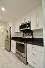 2522 Clairemont Dr in San Diego, CA - Building Photo - Building Photo