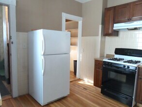 9 Willard Ave, Unit 2 in Medford, MA - Building Photo - Building Photo