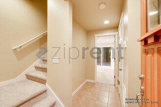 9506 Interlake Ave N in Seattle, WA - Foto de edificio - Building Photo