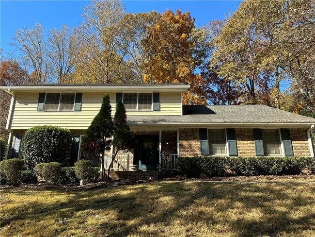 property at 1300 Northshore Dr