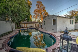 5617 Denny Ave in North Hollywood, CA - Building Photo - Building Photo
