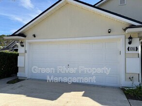 1701 Covington Ln in Orange Park, FL - Building Photo - Building Photo
