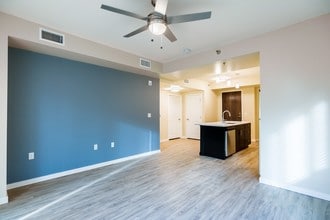 Villas at Holly in Centennial, CO - Foto de edificio - Interior Photo