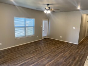 1224 Preston Trails in Wolfforth, TX - Building Photo - Building Photo