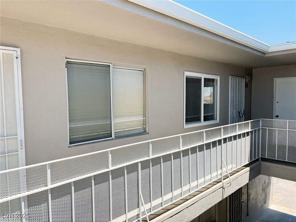 212 Orland St in Las Vegas, NV - Building Photo