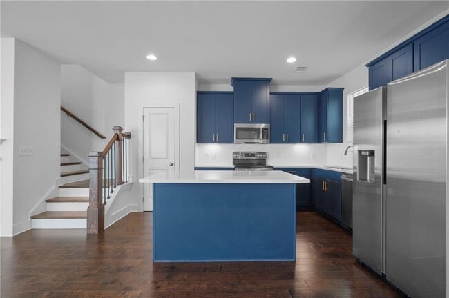 property at 1815 Edgehill Dr