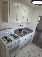 5721 Loveland St, Unit 5721 in Bell Gardens, CA - Building Photo - Building Photo