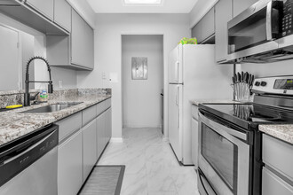 3816 Holston River Reach, Unit Wimbledon Chase Condos in Portsmouth, VA - Building Photo - Building Photo