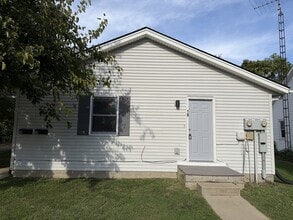 18 Oakwood Ave in North Vernon, IN - Building Photo - Building Photo