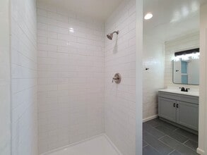31981 Yucaipa Blvd in Yucaipa, CA - Building Photo - Building Photo