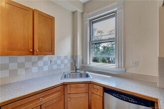 125 Dwight St-Unit -2 in New Haven, CT - Building Photo - Building Photo