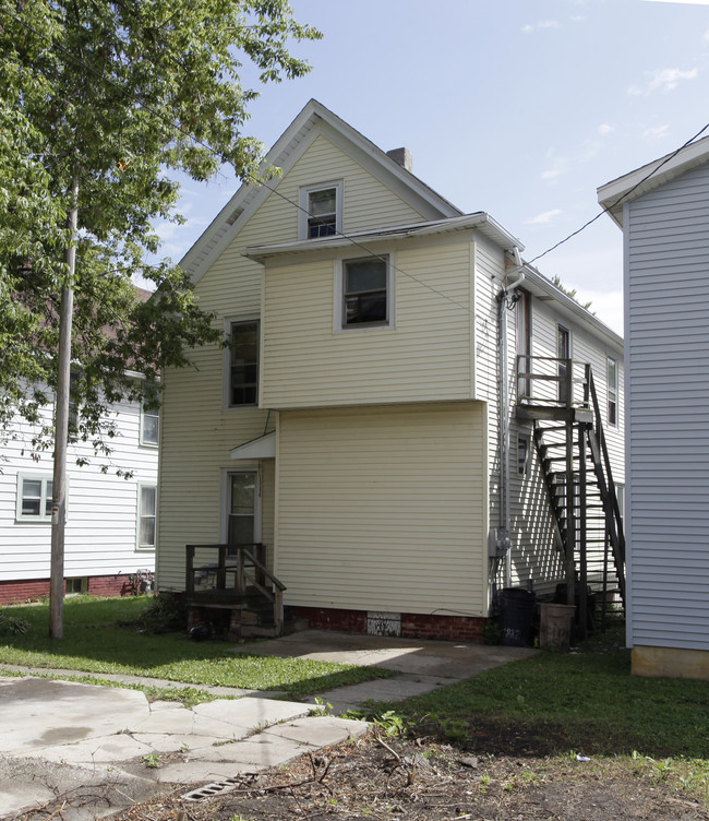 1808 Racine St in Racine, WI - Foto de edificio - Building Photo