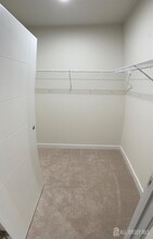 611 Lorhan Dr in Piscataway, NJ - Building Photo - Building Photo