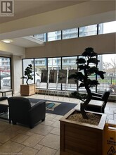 150 Charlton Ave E in Hamilton, ON - Building Photo - Building Photo