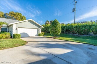 1704 Royal Cir in Naples, FL - Building Photo - Building Photo