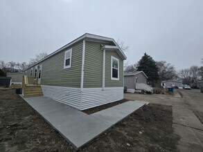 114 112th Square NE in Minneapolis, MN - Building Photo - Building Photo