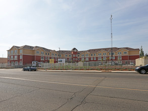 Sierra Gateway II in Fresno, CA - Building Photo - Building Photo