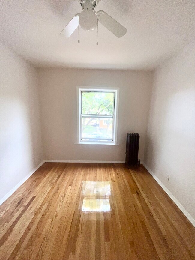 4305 W Augusta Blvd in Chicago, IL - Building Photo - Building Photo