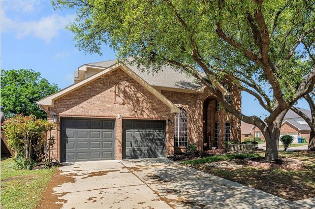 2117 Nottingham St in Flower Mound, TX - Building Photo