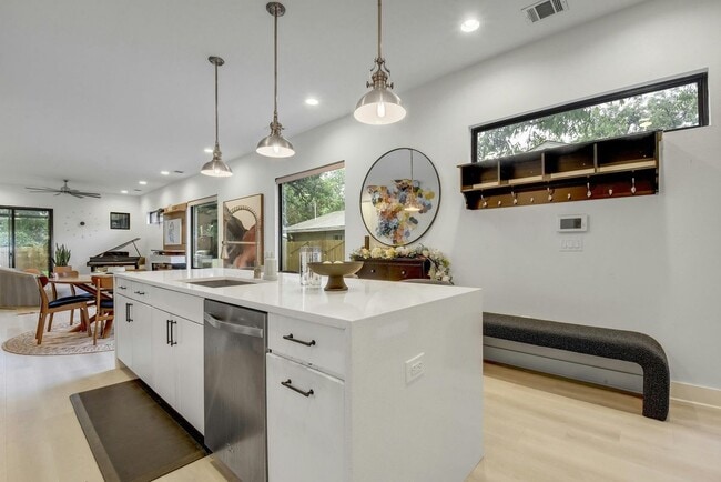 1605 New York Ave in Austin, TX - Building Photo - Building Photo