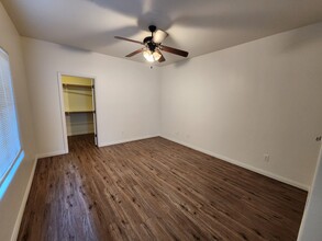 307 Villa Elegante Dr in Bakersfield, CA - Building Photo - Building Photo