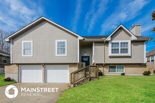 902 SW Foxtail Dr, Unit 24-2168 in Grain Valley, MO - Building Photo