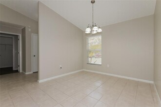 5525 Southgrove Ct in Lakeland, FL - Building Photo - Building Photo