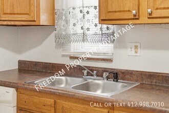 2238 Lutz St in Pittsburgh, PA - Building Photo - Building Photo