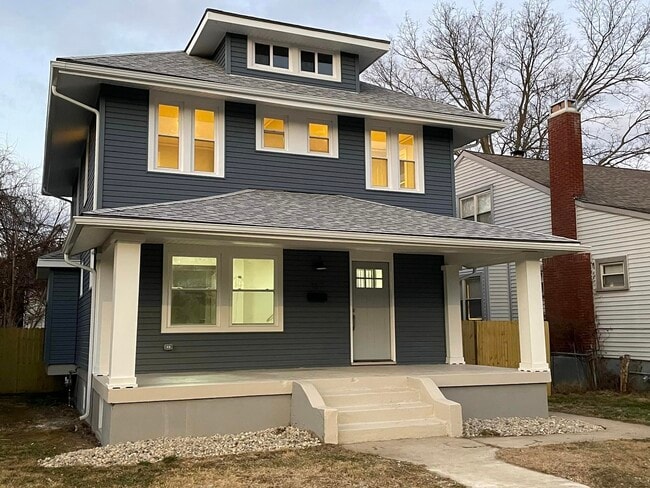 property at 317 Kenwood Ave
