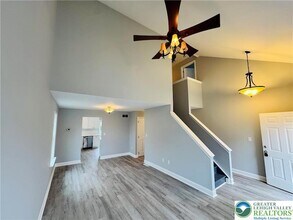 2274 Briarwood Dr in Coplay, PA - Building Photo - Building Photo