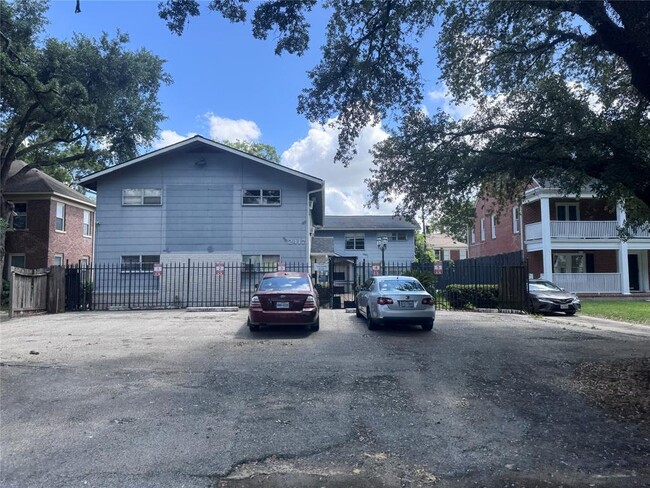 property at 2417 Rosedale St