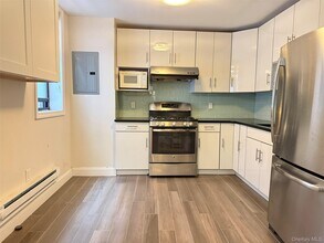 132-30 Sanford Ave in Queens, NY - Building Photo - Building Photo
