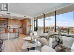 626 Claremont St in Coquitlam, BC - Building Photo - Building Photo