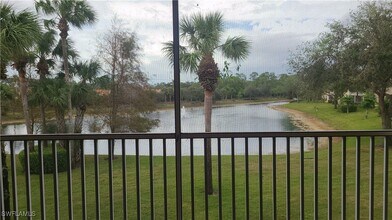 445 Robin Hood Cir in Naples, FL - Building Photo - Building Photo