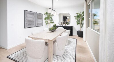 10204 Sesti Wy in Elk Grove, CA - Building Photo - Building Photo