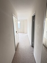 10401 Grosvenor Pl in Rockville, MD - Building Photo - Building Photo