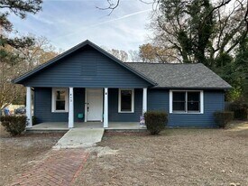 413 Country Club Dr in Fayetteville, NC - Building Photo