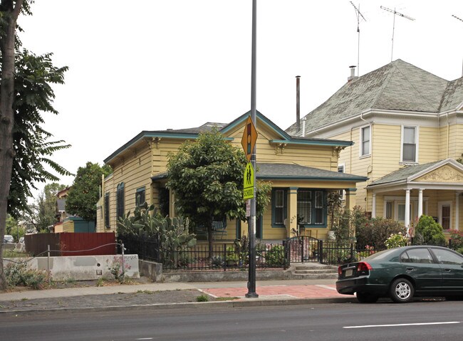 635 S 3rd St in San Jose, CA - Foto de edificio - Building Photo