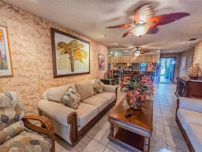 8044 NW 41 Ct in Sunrise, FL - Building Photo - Building Photo