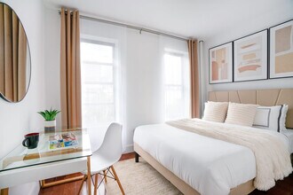 444 W 48th St in New York, NY - Building Photo - Building Photo
