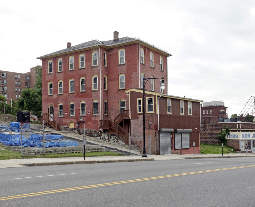 81 Chandler St in Worcester, MA - Foto de edificio