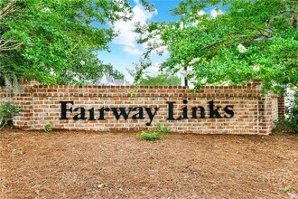 125 Horizon Ln in Richmond Hill, GA - Building Photo - Building Photo