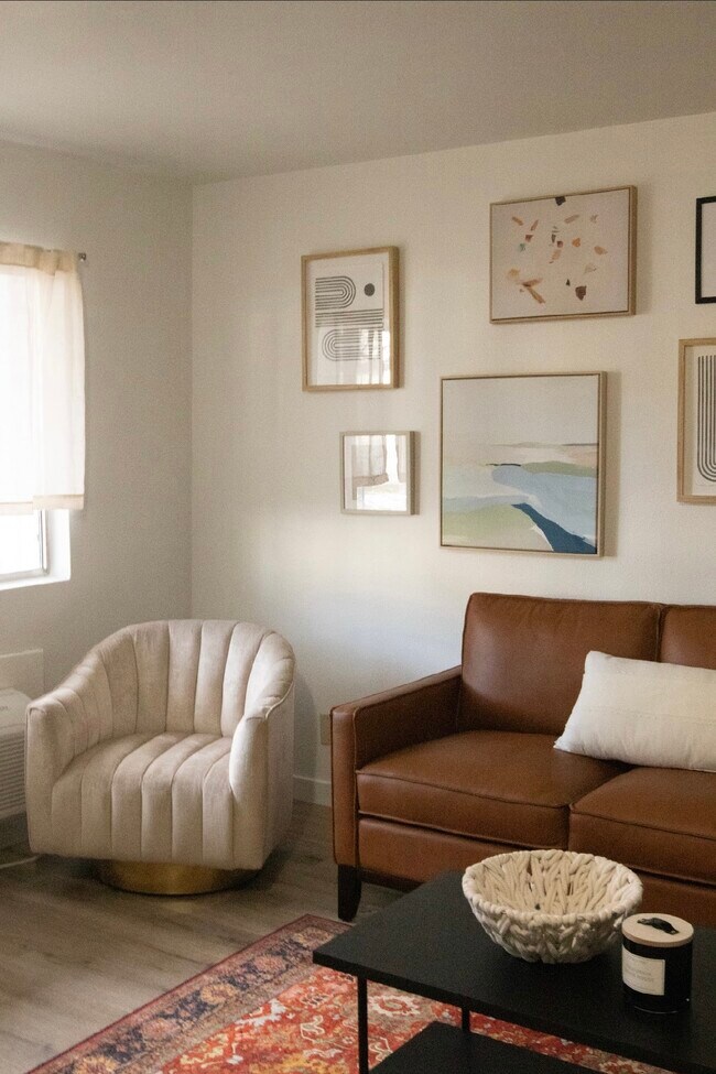 The Annie Apartments photo'