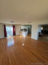 27 Karen Dr in Norwalk, CT - Building Photo - Building Photo