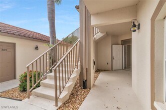 242 Newport Dr in Naples, FL - Building Photo - Building Photo