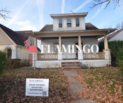 213 Westwood Ave in Dayton, OH - Building Photo