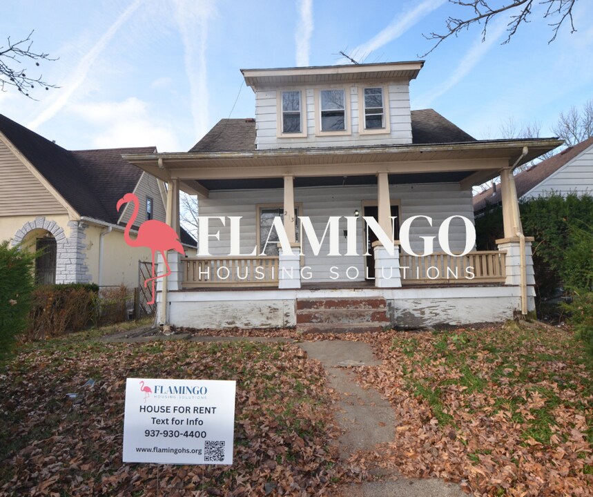 213 Westwood Ave in Dayton, OH - Building Photo