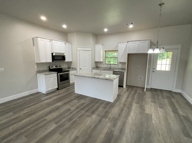 99 Watch Hl Dr in Durant, OK - Building Photo - Building Photo